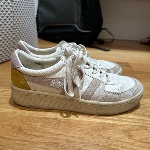 Size 7 women’s Gola pastel and cream sneakers in great condition